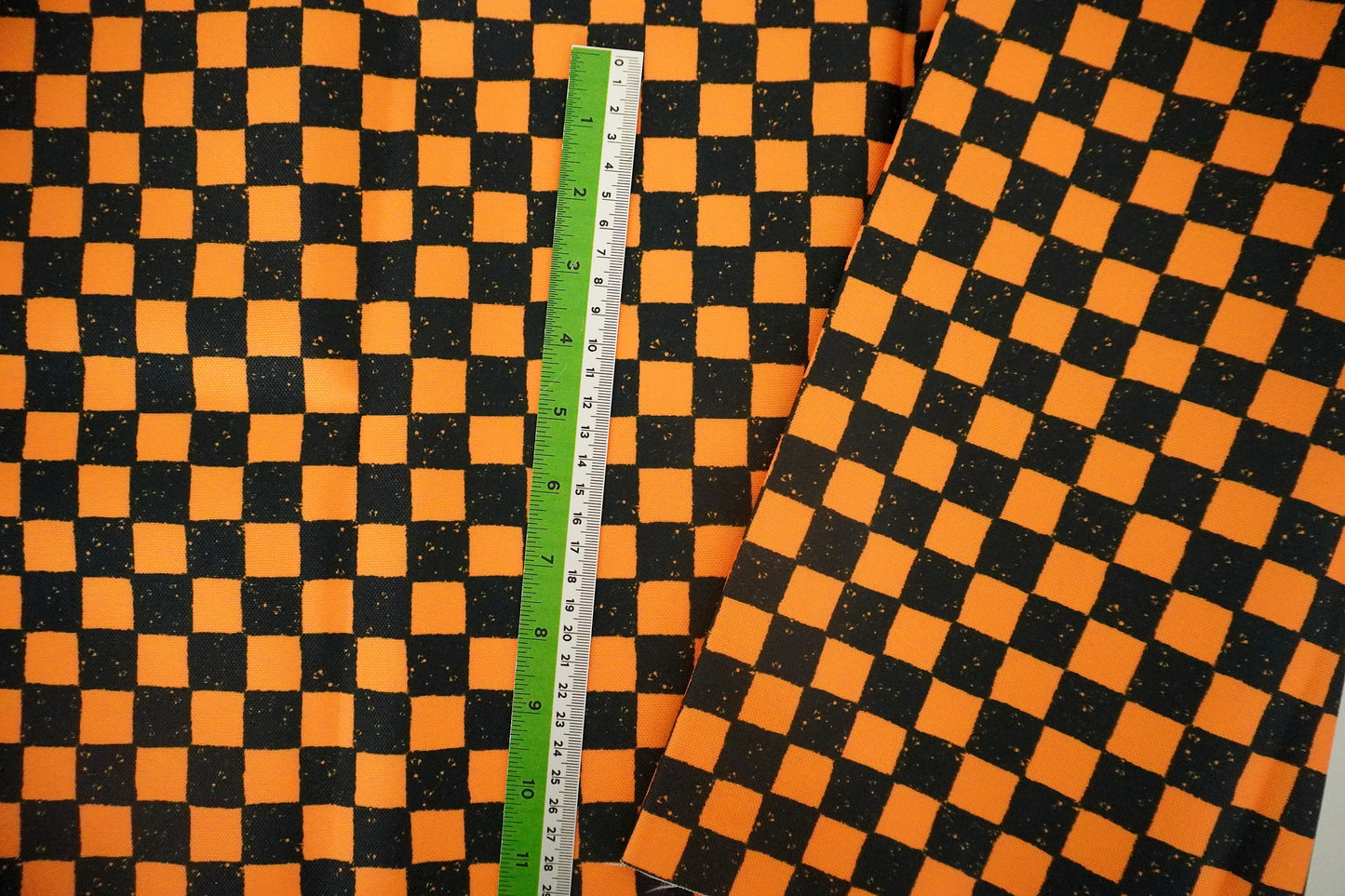 CHECKERED - AMBER GOLD