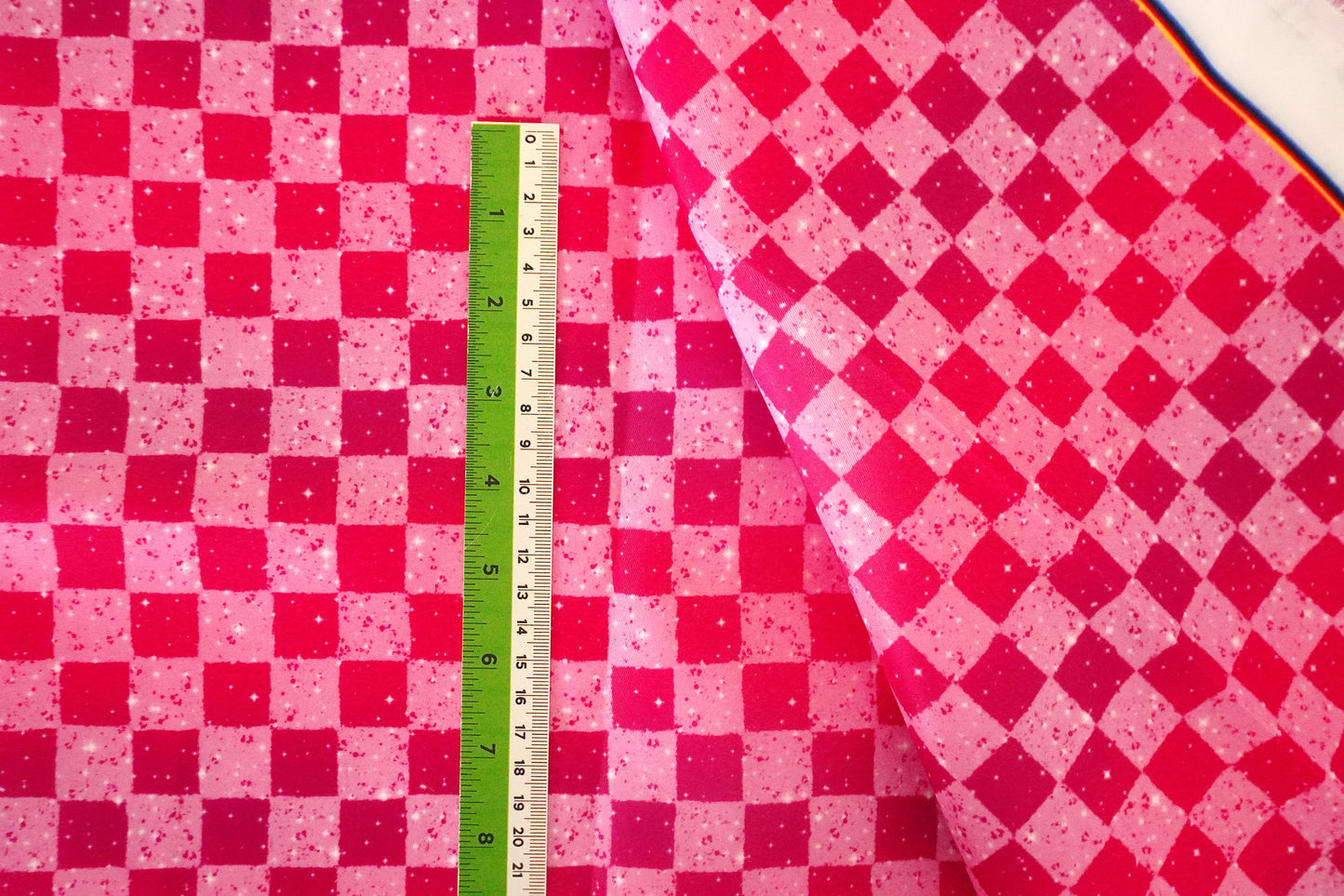 CHECKERED - BUBBLEGUM BURST