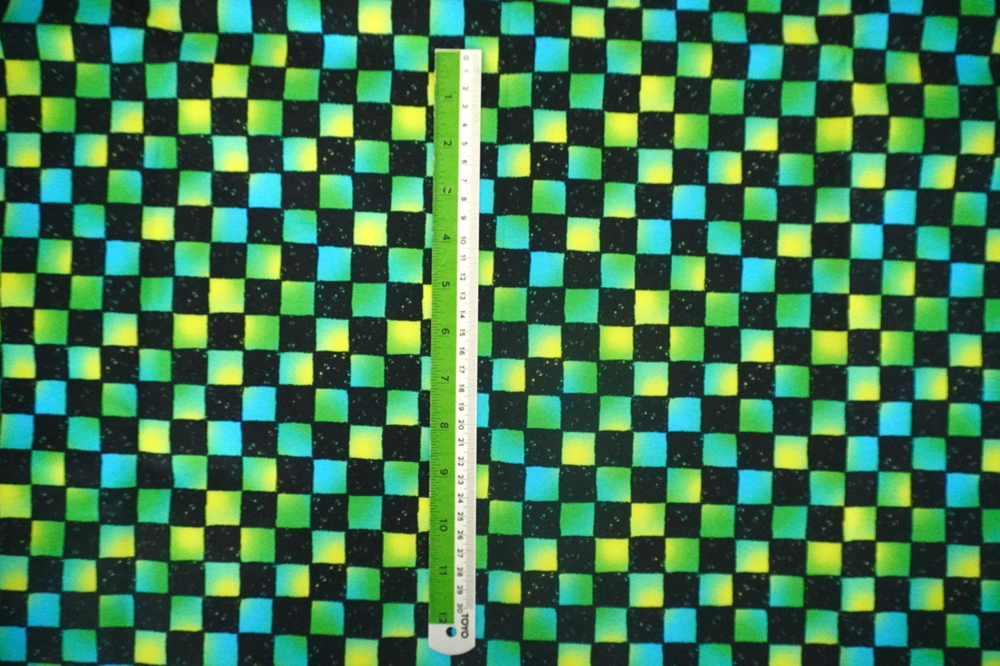 CHECKERED - ELECTRIC MINT