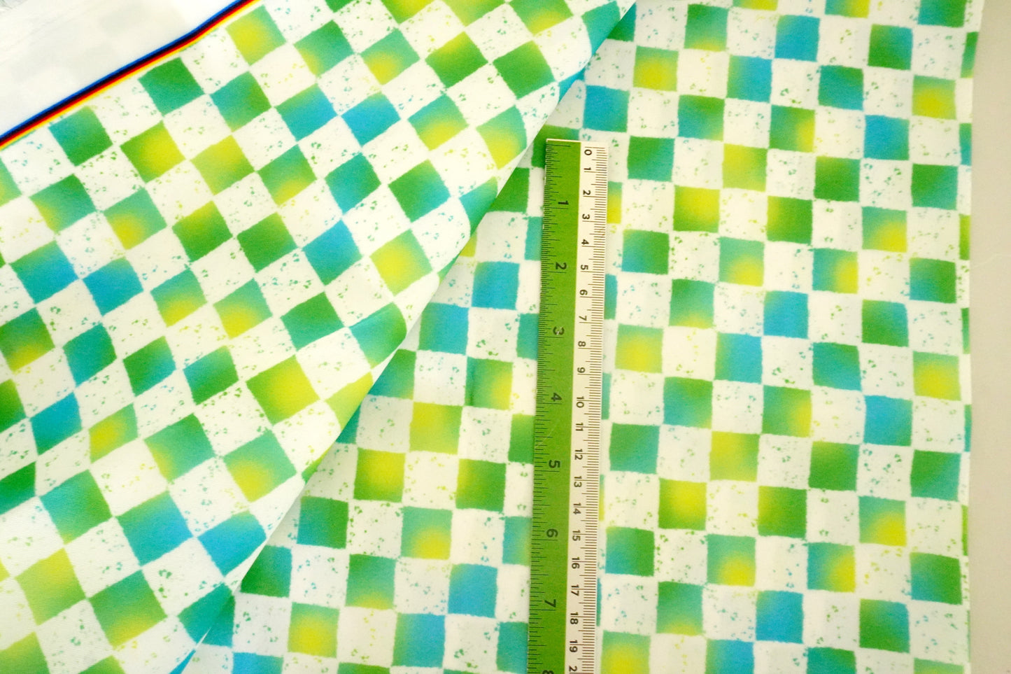CHECKERED - LIME SPLASH