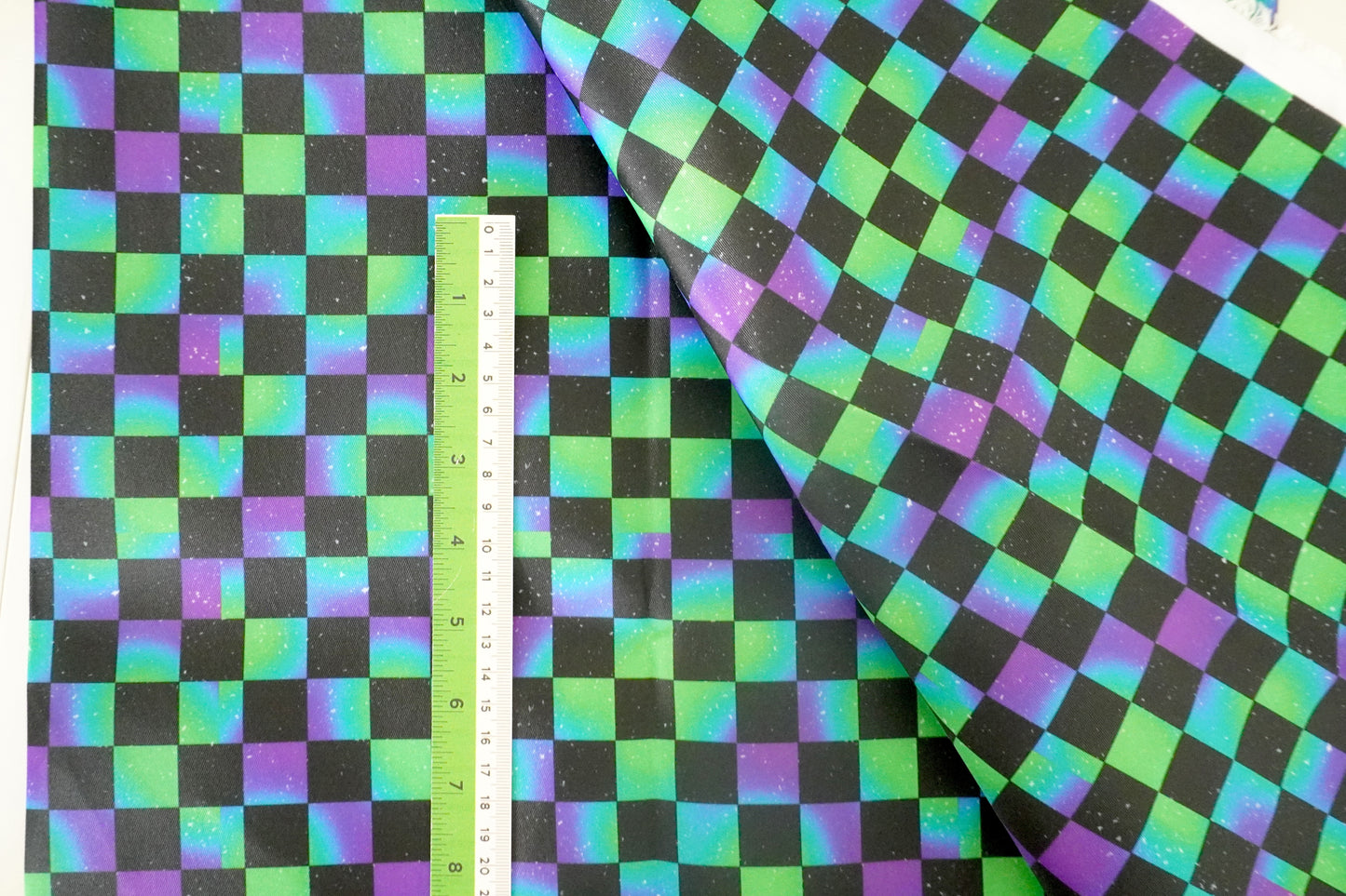 CHECKERED - TOXIC GLOW