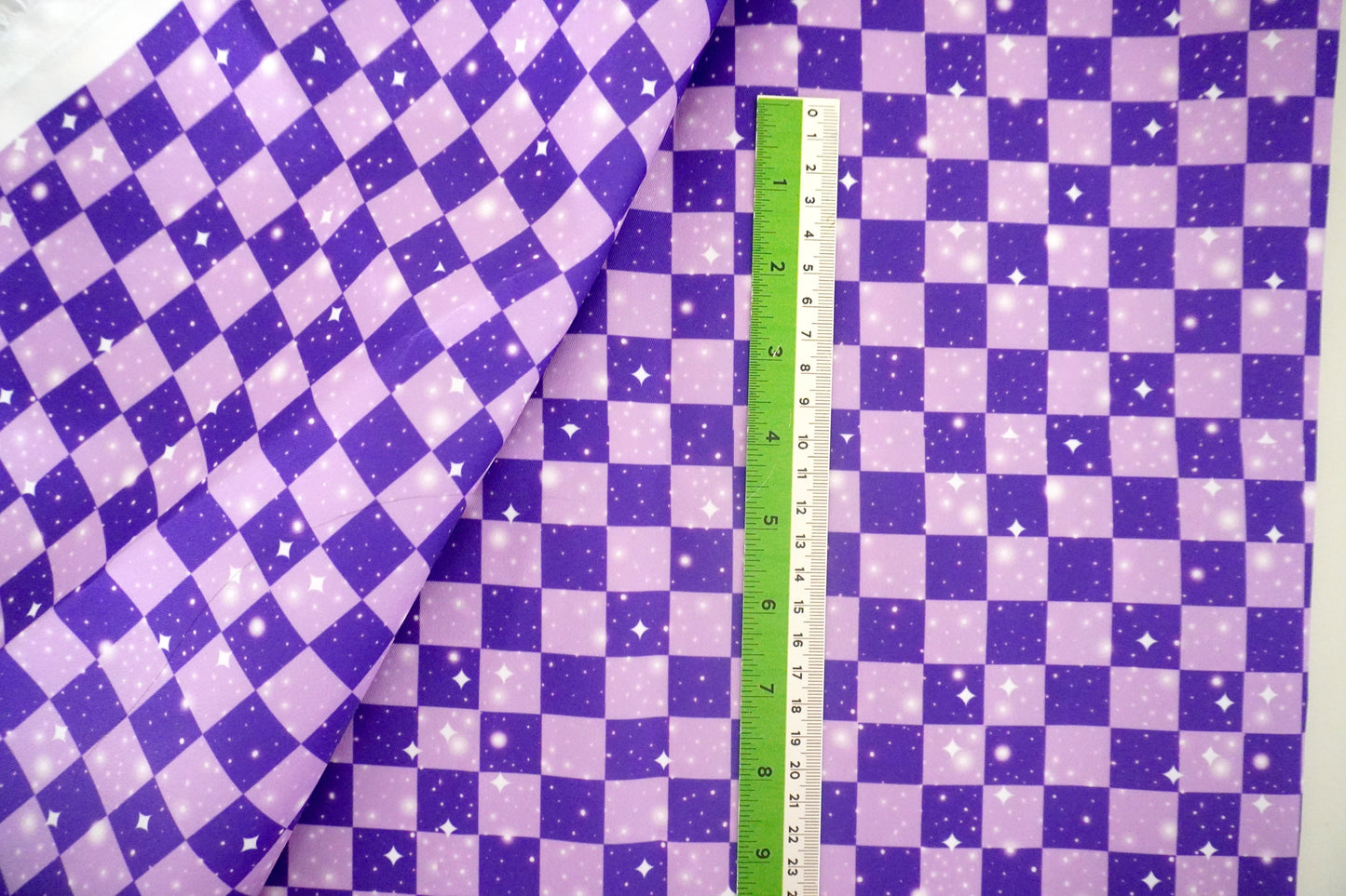 CHECKERED - VIOLET GLOW