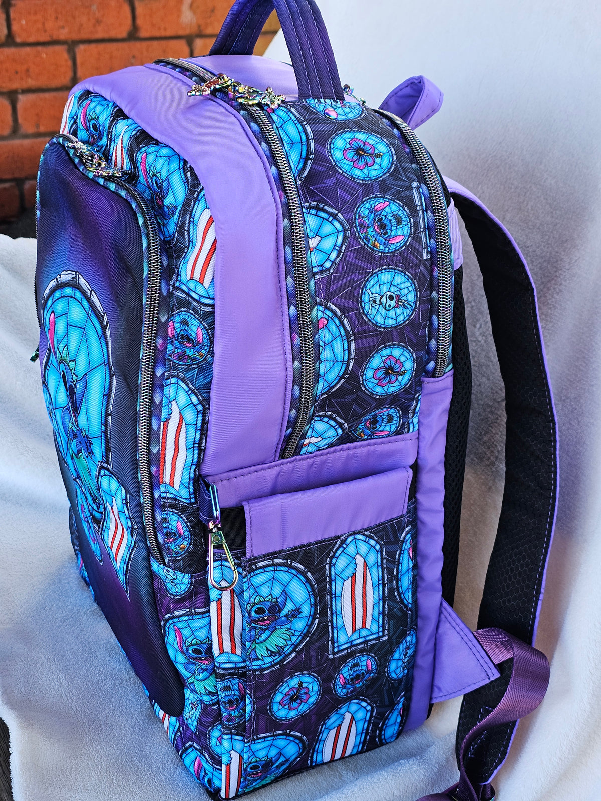 PO8 RAPPORT - BLUE ALIEN (STAINED GLASS)