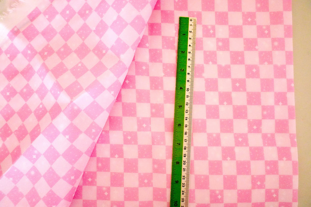 CHECKERED - SOFT PETALS