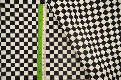 CHECKERED - MONOCHROME