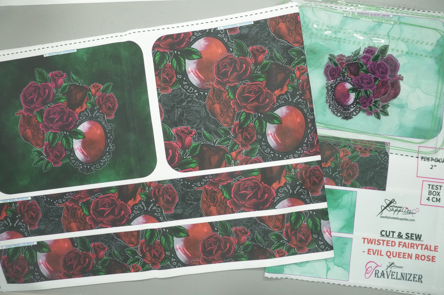 TRAVELNIZER - EVIL QUEEN ROSE