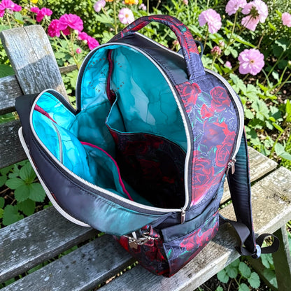 SCHOLAR'S PACK - EVIL QUEEN ROSE
