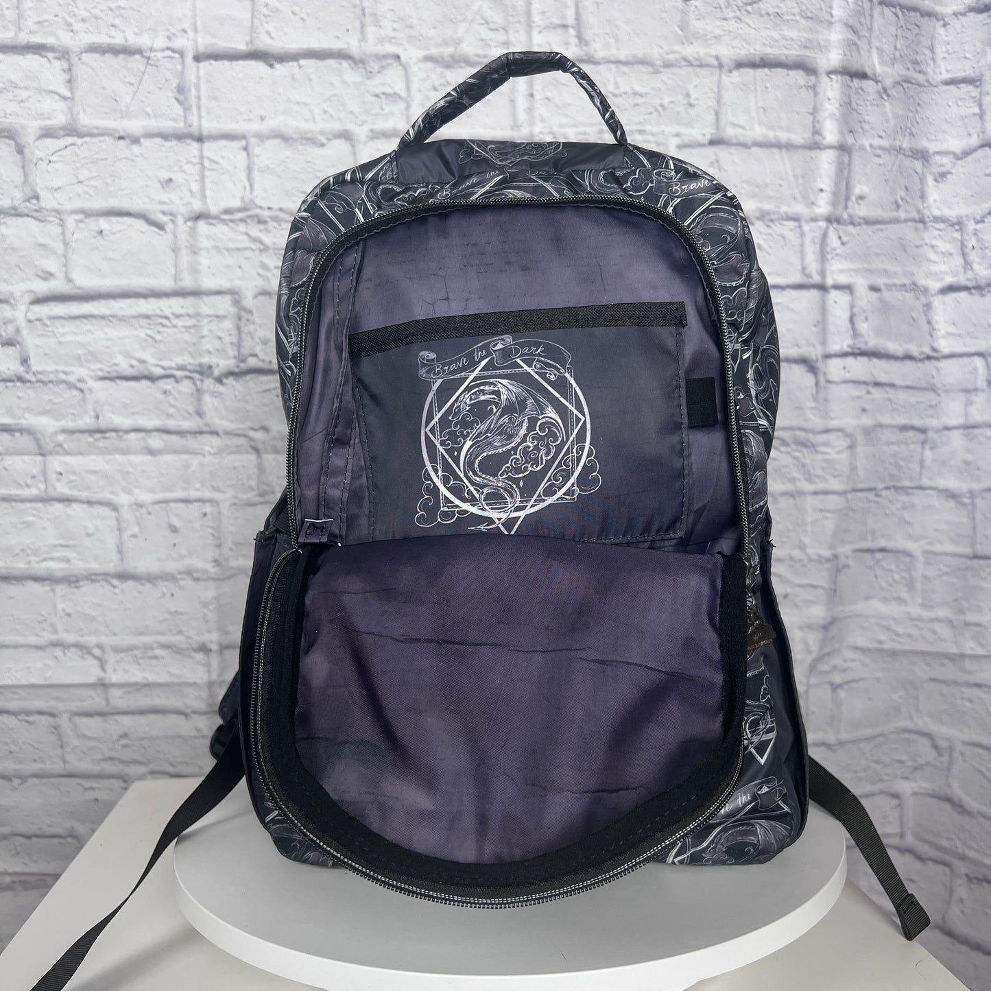 SCHOLAR'S PACK - BRAVE THE DARK